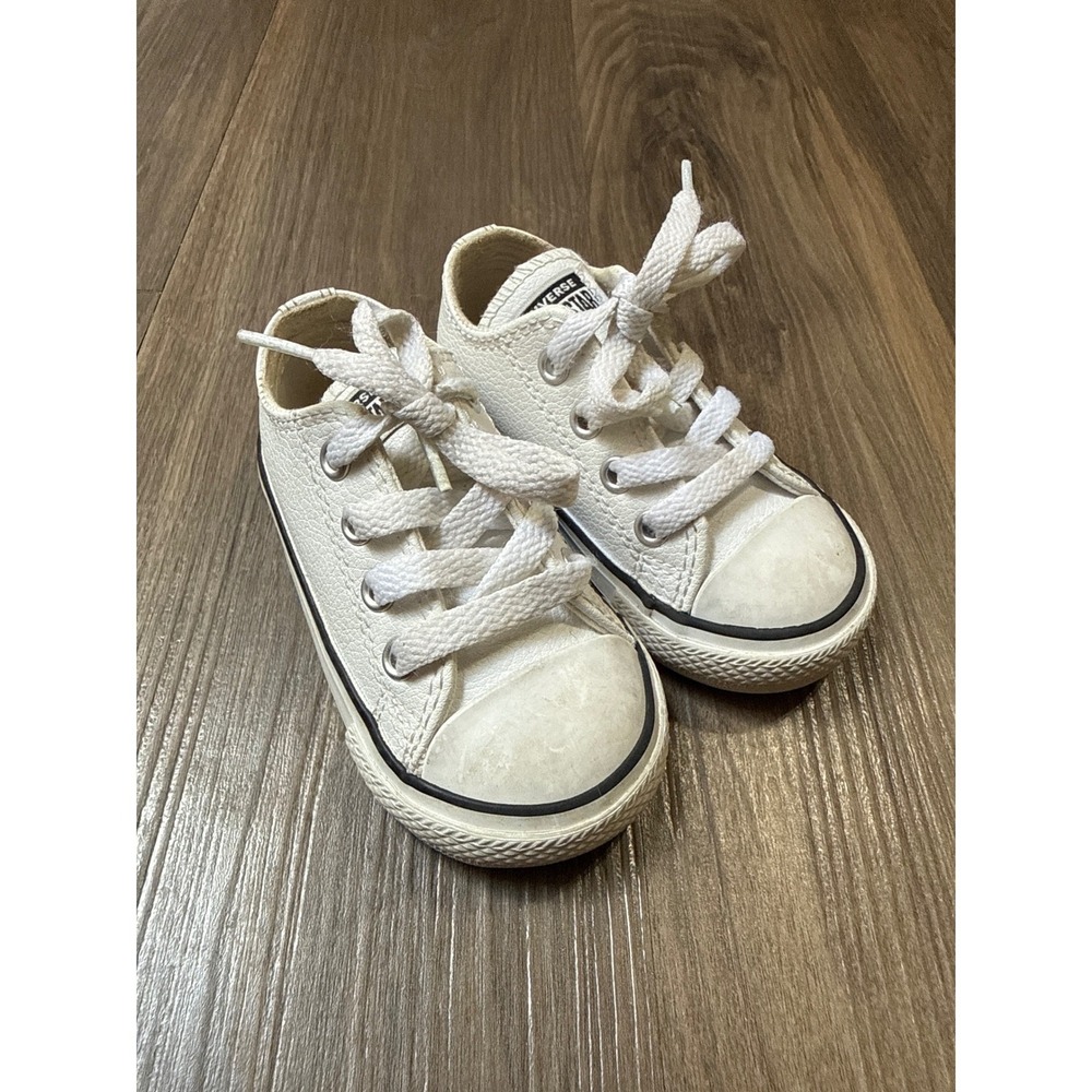 Converse Chuck Taylor Sneakers Infant Size 5 White Faux Leather Low Top